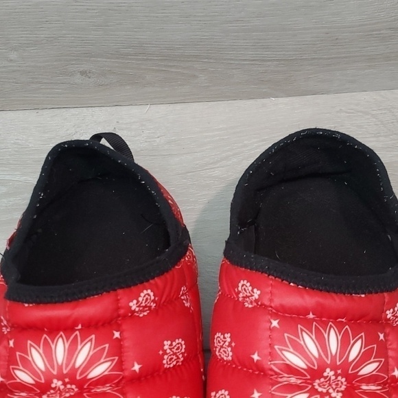The North Face x Supreme \'Red Bandana\'Mens Loafer Puffer Slippers shoes sz 7 main image 14